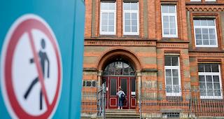 Wegen einer m&ouml;glichen Ansteckung mit Masern stehen Hunderte Studenten und Mitarbeiter an zwei Universit&auml;ten in Los Angeles unter Quarant&auml;ne. 