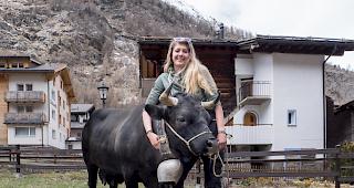 Eingespieltes Duo. Serena Anthamatten tritt mit ihrer &laquo;Seraina&raquo; in Aproz an.