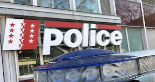 Wie die Kantonspolizei Wallis mitteilt, ist eines der beiden Unfallopfer am Sonntag im Inselspital verstorben. 