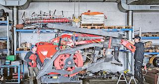 F&uuml;r die n&auml;chste Saison. Auf der Bettmeralp werden derzeit &ndash; wie andernorts im Wallis &ndash; die Pistenfahrzeuge, Beschneiungsanlagen und  Skilifte zerlegt, gewaschen,  gewartet.