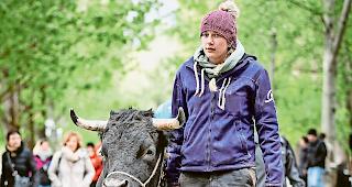 Der Weg zur Entscheidung. Serena Anthamatten l&auml;uft in den Ring.