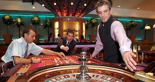 Die Diebe hatten gem&auml;ss Polizei Hilfe von einem oder mehreren Casino-Angestellten. 