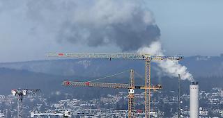 Nach Einsch&auml;tzung der internationalen Energieagentur m&uuml;sste bis 2030 weltweit doppelt so viel in erneuerbare Energien investiert werden, um die Ziele des Pariser Klimaabkommens zu erreichen. (Symbolbild)