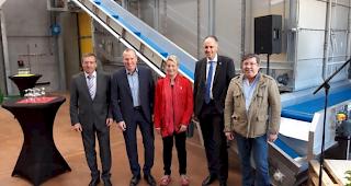 Die neue Trocknungsanlage in Sembrancher ist im Beisein von Staatsrat Christophe Darbellay eingeweiht worden. 
