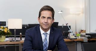 In der Verwaltung m&uuml;sse in den kommenden Jahren zwingend digital umger&uuml;stet werden, sagt Bundeskanzler Walter Turnherr.