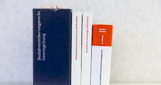 Rund 120'000 Franken hat die Walliser Arbeitslosenkasse dem Beschwerdef&uuml;hrer aufgrund gesetzlicher Bestimmungen von den 1,5 Millionen Franken Boni abgezogen. Zur Recht, hat das Bundesgericht am Montag entschieden. 