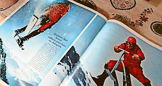 Fotoserie. Skibob-Athlet Frily (rechts) gross im &laquo;Paris Match&raquo;.