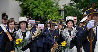 Die "Lonza" Gampel lud zum Bezirksmusikfest.