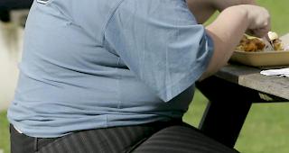 Risikogruppe. &Auml;ltere Menschen seien viel h&auml;ufiger von &Uuml;bergewicht betroffen als der Rest der Bev&ouml;lkerung, warnt das Bundesamt f&uuml;r Gesundheit.