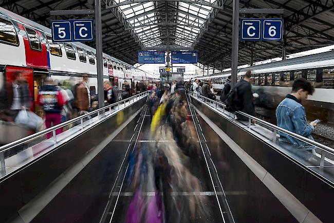 Sitzplatzkapazität auf der stark ausgelasteten Strecke Lausanne-Genf soll verdoppelt werden.