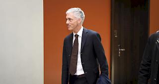 Bundesanwalt Lauber l&auml;sst sich von Lorenz Erni anwaltlich vertreten.