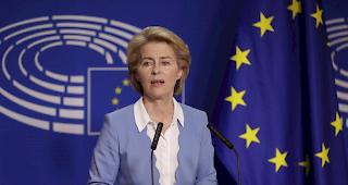Verteidigungsministerin Ursula von der Leyen k&uuml;ndigt ihren R&uuml;cktritt an.