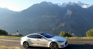 Mit dem Tesla, der in der Gemeinde Eischoll w&auml;hrend vier Jahren zur Vermietung stand, wurden insgesamt 300 000 Kilometer gefahren. 