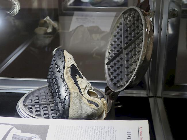 Einmalig. Für diesen Nike-Schuh, produziert für die Olympischen Sommerspiele 1972, blätterte ein Sammler die Rekordsumme von 437