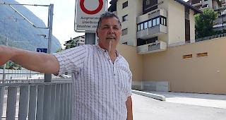 Neue Pl&auml;ne. Egon Furrer, Gemeindepr&auml;sident von Stalden, m&ouml;chte die aktuelle Arztpraxis zu einem Gesundheitszentrum ausbauen.