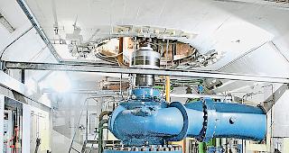 Kraft. Diese Pumpe beispielsweise jagt 4250 Sekundenliter den Berg hoch. Sie braucht daf&uuml;r mehr Energie als ganz Zermatt.