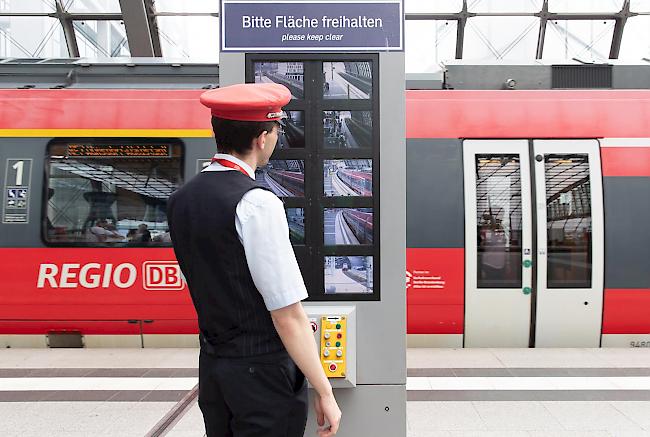 Arbeitsgruppe eingesetzt. Nach den jüngsten Gleis-Attacken prüft die Deutsche Bahn zusätzliche Sicherheitsmassnahmen.