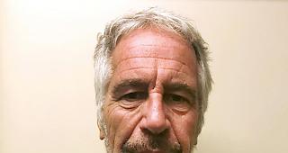 Der ehemalige US-amerikanische Investmentbanker und Milliard&auml;r Jeffrey Epstein hat in seiner Zelle in New York City offenbar Suizid begangen.