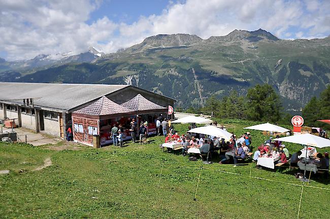 Das Personalgebäude und der Stall (im Bild) der Alpe Frid werden nun umfassend saniert.