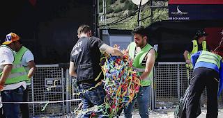 <b>Helden im Schatten.</b> Das Openair existiert nur dank einer grossen Menge von Helfern im Hintergrund.