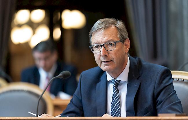 Josef Dittli (FDP/UR), Präsident der Sicherheitspolitischen Kommission des Ständerates informierte am Montagabend die Medien in Bern.