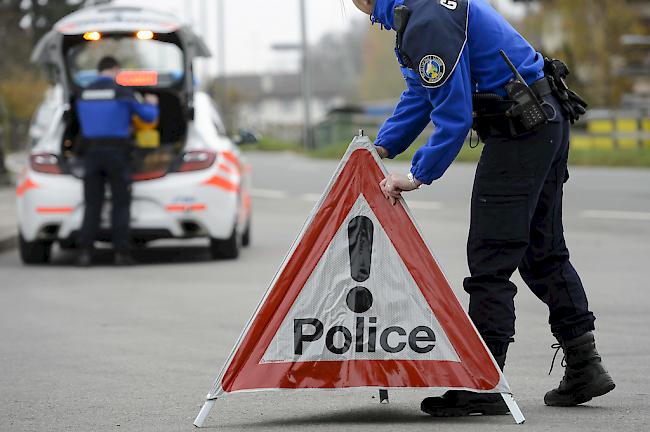 Die Kantonspolizei Waadt ist am Freitag in der Gemeinde Allaman am Genfersee zu einem Verkehrsunfall gerufen worden. 
