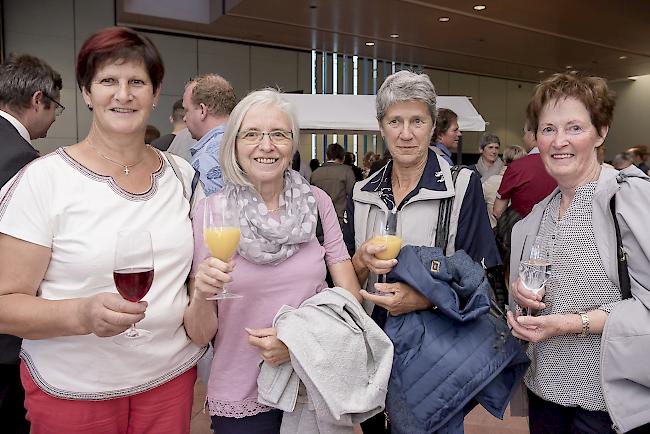Rosemarie Regotz (68), Martha Furrer (72), Irmgard Furrer (68) und Medea Furrer (69), Staldenried.