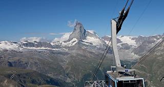 Zermatt Tourismus &uuml;bt Kritik daran, dass die britische Regierung ein Repatriierungs-Projekt unter dem Namen &laquo;Operation Matterhorn&raquo; gestartet hat.