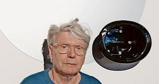 Experimentierfreudig. K&uuml;nstler Signer verdutzt immer wieder durch eigenartige Ausf&uuml;hrungen.