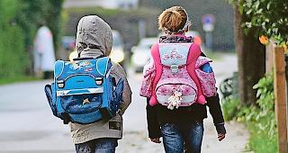 Die Simpiler Sch&uuml;ler fahren ab dem Winter wieder via Simplonpass zur Schule.