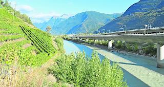 Der Wanderweg zwischen Baltschieder und Raron ist n&ouml;rdlich des Rottens geplant.