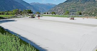 41 auf 67 Meter. Neben Trainings k&ouml;nnen auf dem Kunstrasenplatz auch Juniorenspiele im D-Bereich (9er-Fussball) ausgetragen werden.