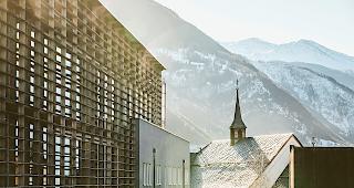 Klare Trennlinie. Werbung f&uuml;r religi&ouml;se Veranstaltungen am Kollegium Spiritus Sanctus wird nicht von allen Lehrern begr&uuml;sst.