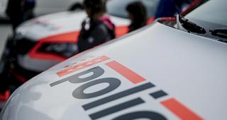 Schwerer Unfall. Polizei und Einsatzkr&auml;fte sind vor Ort.