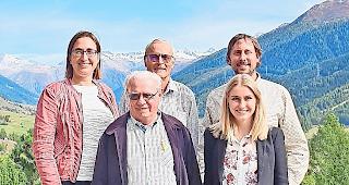 Das Kuratorium der Stiftung. Cornelia Ritz Bossicard als neue Pr&auml;sidentin mit Beat Mutter (bisher), Ren&eacute; Diezig (bisher),  Christine Gundi (neu) und Alain Diezig (neu), von links.