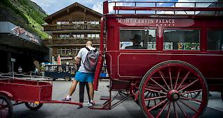 Die Aevis Victoria Gruppe expandiert im Wallis und &uuml;bernimmt die Seiler Hotels in Zermatt. 