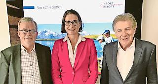 Die Verantwortlichen. Direktorin Barbara Moosmann mit VR-Pr&auml;sident Peter Keller (rechts)  und VR-Vizepr&auml;sident Michiel Vlaeminck.Foto zvg