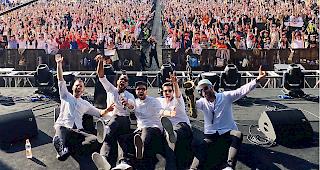 Die Band Klisch&eacute;e tourte eine Woche erfolgreich durch China.