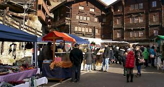 Der &laquo;Chrischtchindlim&auml;rt&raquo; in Blatten.