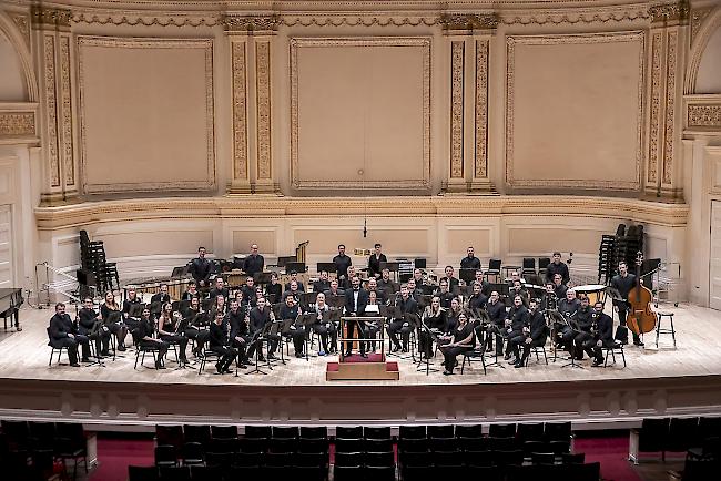 Die Carnegie Hall in New York ist eines der bekanntesten Konzerthäuser weltweit. Alles, was im Jazz, Pop oder in der Klassik Rang und Namen hat, stand schon auf dieser geschichtsträchtigen Bühne. Im April trat auch das Oberwalliser Blasorchester dort auf.