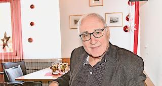 Gemeinsam. Hansruedi K&auml;mpfen, Leiter der Singschule &laquo;cantiamo&raquo;, &uuml;ber das Singen im Chor:  &laquo;Alle sind aufeinander angewiesen.&raquo;Foto mengis media