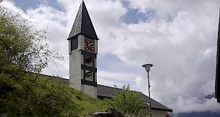 Ja. Gampel-Bratsch sagt ja zum Budget udn zur Sanierung des Fusswegs.&nbsp; Foto mengis media