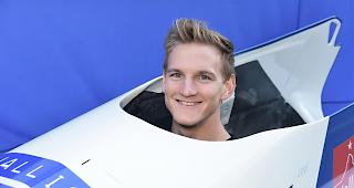 <b>Auf Kurs.</b> Wie am Vortag kam Pilot Michael Kuonen auch beim zweiten Zweierbob-Rennen in Altenberg auf den 7. Platz.