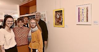 Viel Engagement. Noemi Salzgeber, Daniela Imboden, Roswitha Lehner sowie Isabelle L&ouml;tscher (von links) vom Haus der Generationen St. Anna ist es genauso wie Marcel Hischier zu verdanken, dass die Ausstellung &laquo;Ber&uuml;hrungspunkte&raquo; zustande kam. foto mengis media