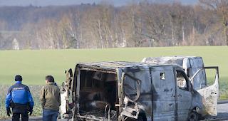Der Versicherer der Geldtransporte der Post in der Westschweiz zieht Konsequenzen aus dem bewaffneten Raub&uuml;berfall von Anfang Dezember in Daillens VD und k&uuml;ndigt den Versicherungsschutz per sofort.