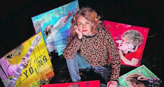 Seit 25 Jahren auf der B&uuml;hne &ndash; die Oberwalliser K&uuml;nstlerin Sina.