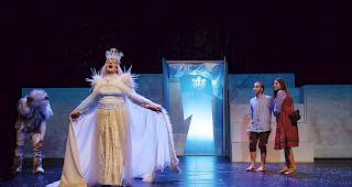 «Die Schneekönigin» des Visper Theaters feierte Premiere.