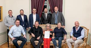 Die im Oktober angek&uuml;ndigte Zusammenarbeit zwischen den Walliser Eishockeyclubs wird immer konkreter.