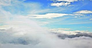 Der F&ouml;hn hat in der Nacht auf Freitag an St&auml;rke zugelegt und in den Schweizer Bergen f&uuml;r erste Orkanb&ouml;en gesorgt. 