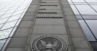 Die US-B&ouml;rsenaufsicht SEC: Es gehe um illegale Verk&auml;ufe von Aktien von 45 "Microcap"-Unternehmen im Umfang von insgesamt 35 Millionen Dollar.